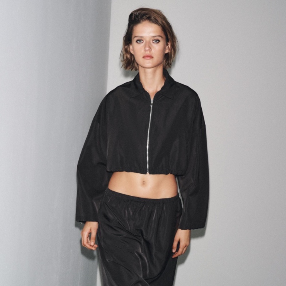 Zara NWT black short jacket 8481/065